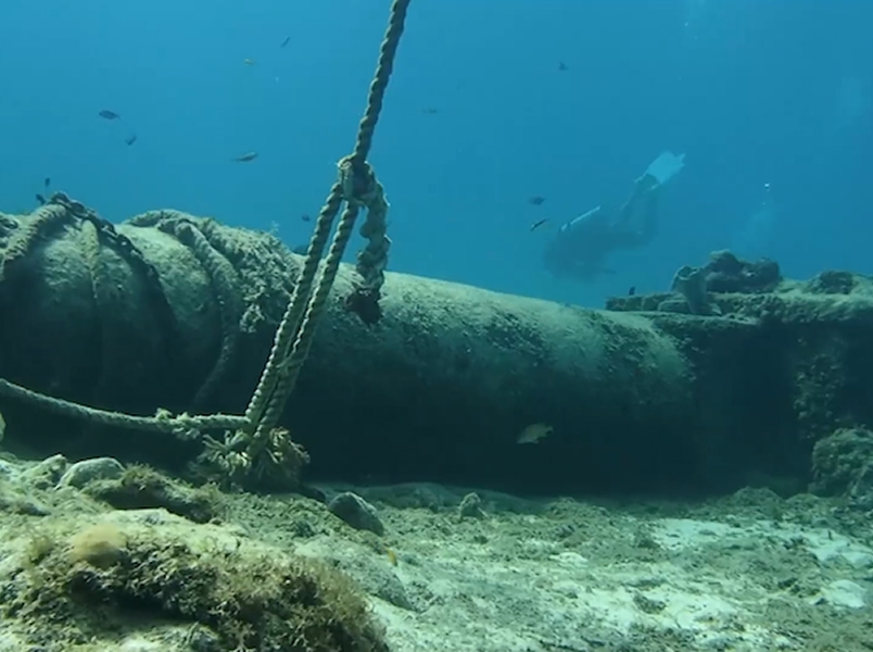 Debris and damaged reef off Cozumel, Mexico before restoration